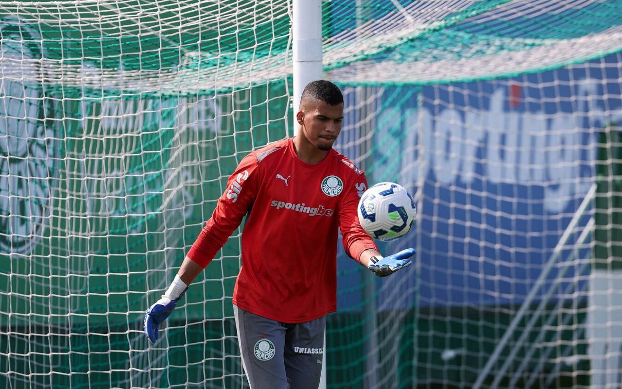 Aranha, goleiro do Palmeiras, durante treinamento na Academia de Futebol (Foto: Cesar Greco/Palmeiras/by Canon)