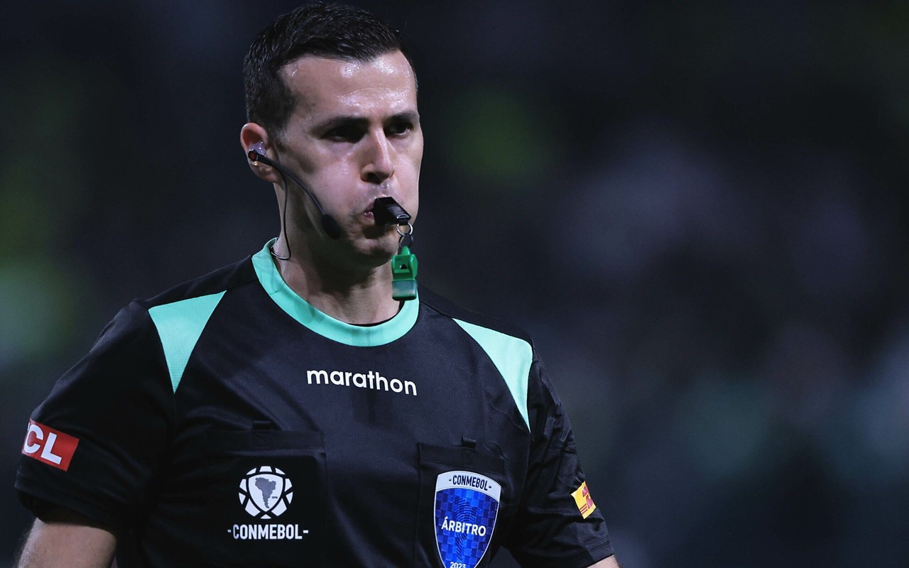 André Matonte será o nome do apito contra o Alianza Lima (Foto: Ettore Chiereguini/AGIF)