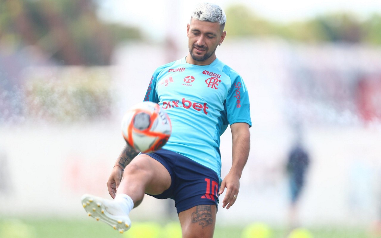 Meia do Flamengo, De Arrascaeta sofreu lesão na partida entre Uruguai e Argentina (Foto: Gilvan de Souza/Flamengo)
