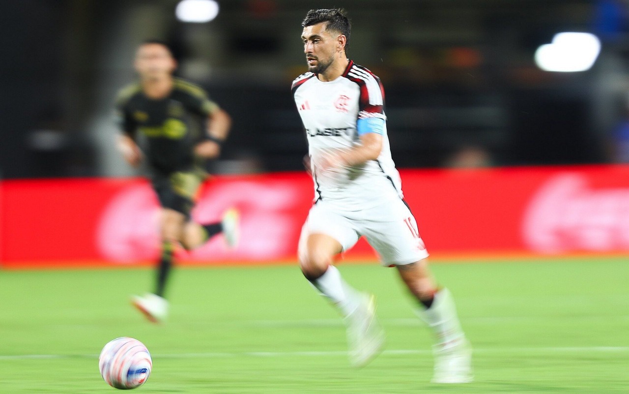 Arrascaeta em ação contra o Los Angeles FC (Foto: Gilvan de Souza/Flamengo)