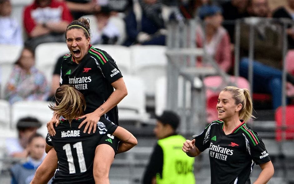 Mariona Caldentey comemora classificação do Arsenal à final da Champions Feminina.