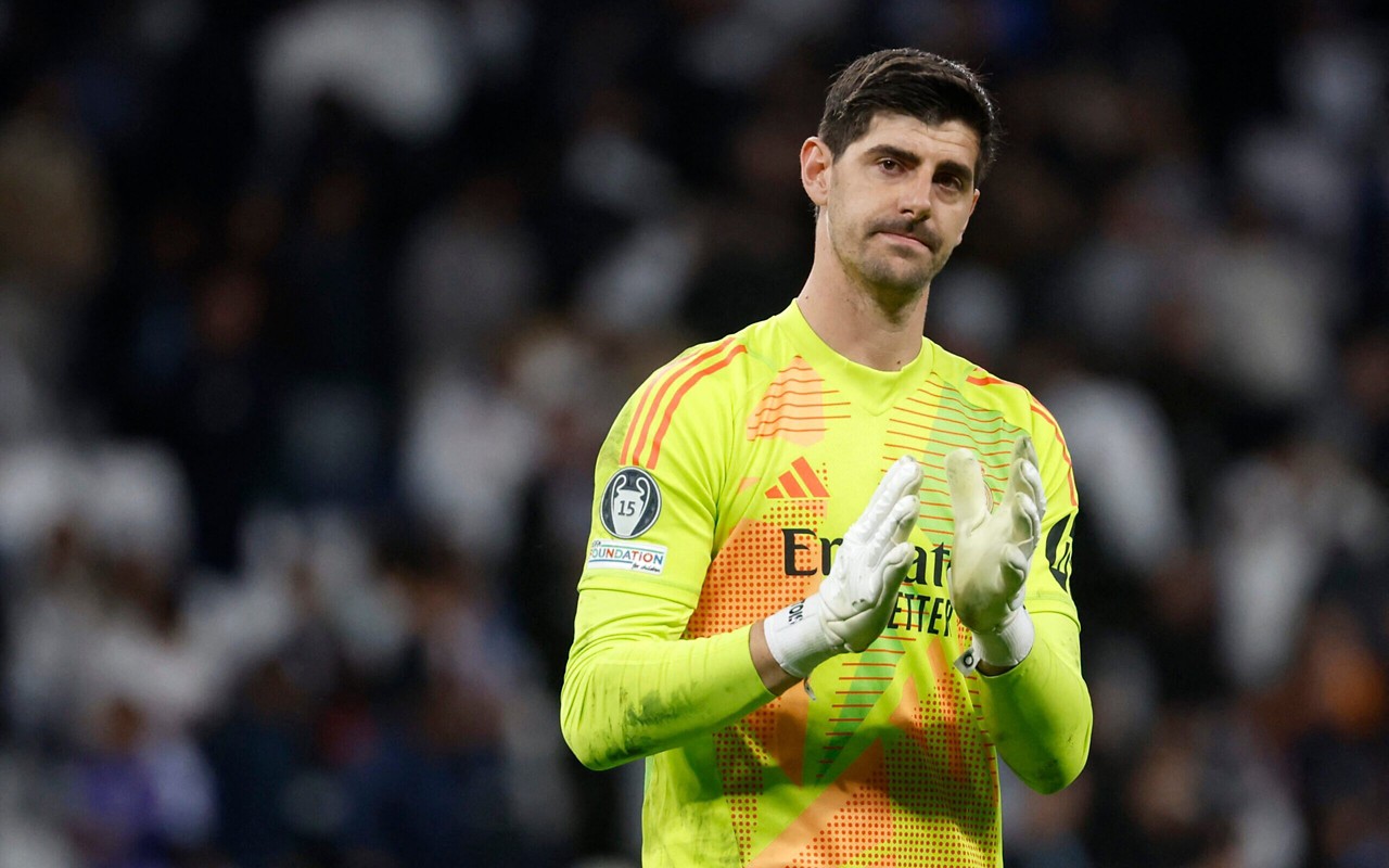 Courtois defendeu pênalti mas Real Madrid foi eliminado (Foto: AFP)