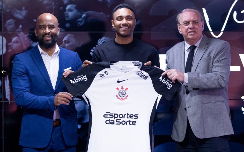 Vitinho é o segundo reforço do Timão na temporada (Foto: Rodrigo Coca/Corinthians)
