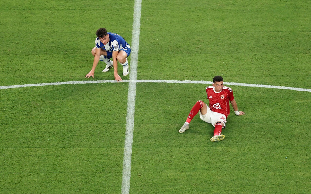 Al-Ahly e Porto empatam em jogo de oito gols e são eliminados do Mundial. (Foto: Charly Triballeau/ AFP)