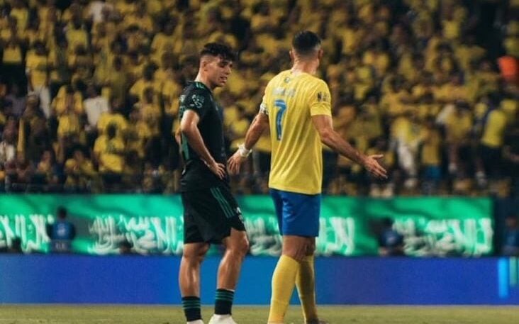 Gabri Veiga e Cristiano Ronaldo juntos em jogo da Saudi Pro League (Foto: Reprodução)