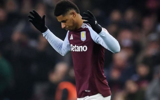 Rashford em sua estreia pelo Aston Villa (Foto: Reprodução/Instagram)