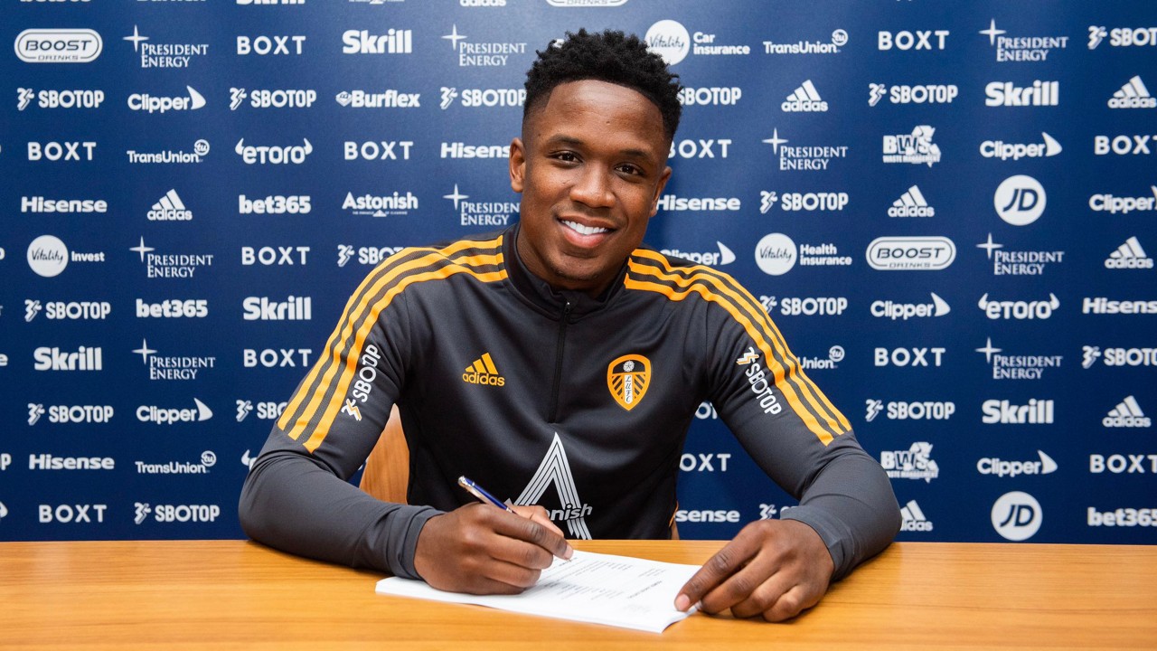 Colombiano Sinisterra defendeu Leeds United e Bournemouth no futebol inglês (Foto: Divulgação Leeds United)