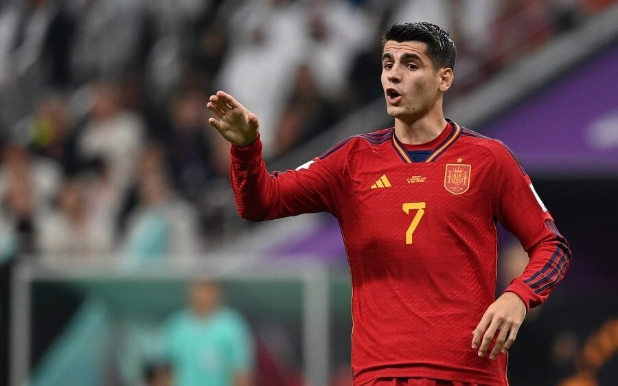Álvaro Morata veio do banco de reservas para marcar pela seleção espanhola (Georgi Licovski/EFE/EPA)