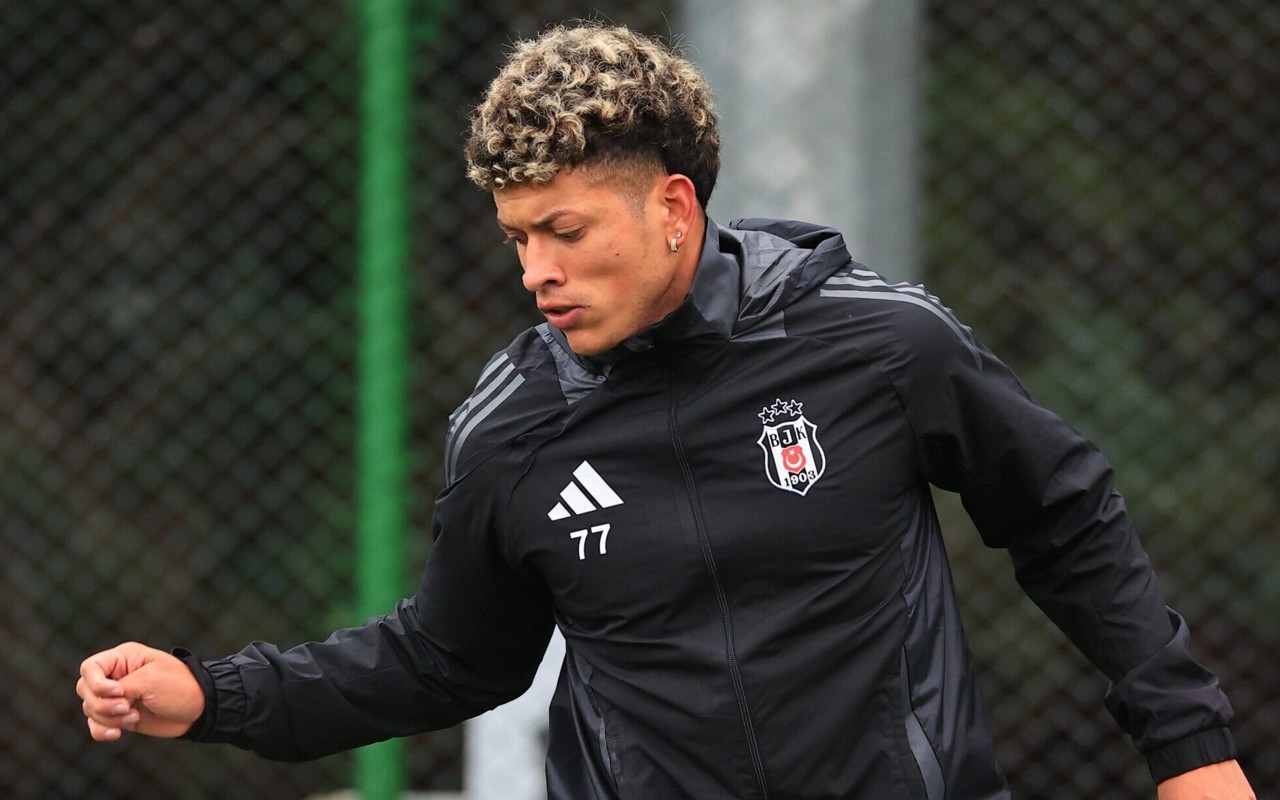 Élan Ricardo não entra em campo desde fevereiro, antes de ser transferir para a Turquia. Foto: Divulgação/Besiktas