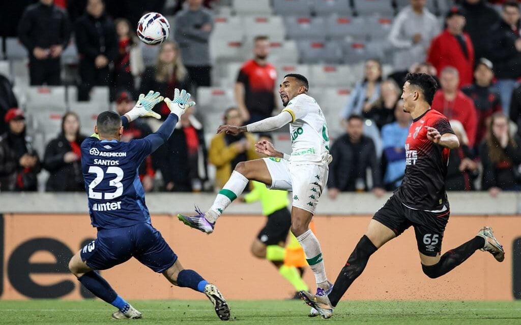 Matheusinho marca nos acréscimos em Athletico 1x1 Cuiabá. Foto: Ascom/Dourado