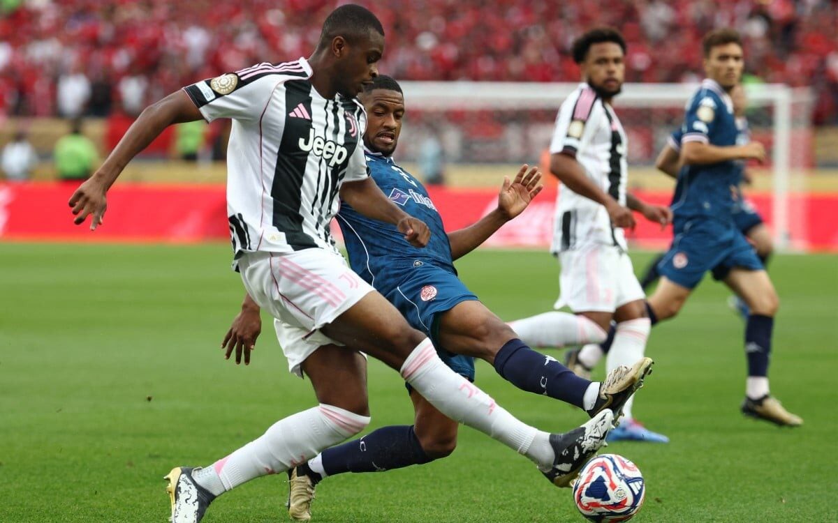O jogo entre Juventus e Wydad Casablanca foi paralisado (Photo by FRANCK FIFE / AFP)
