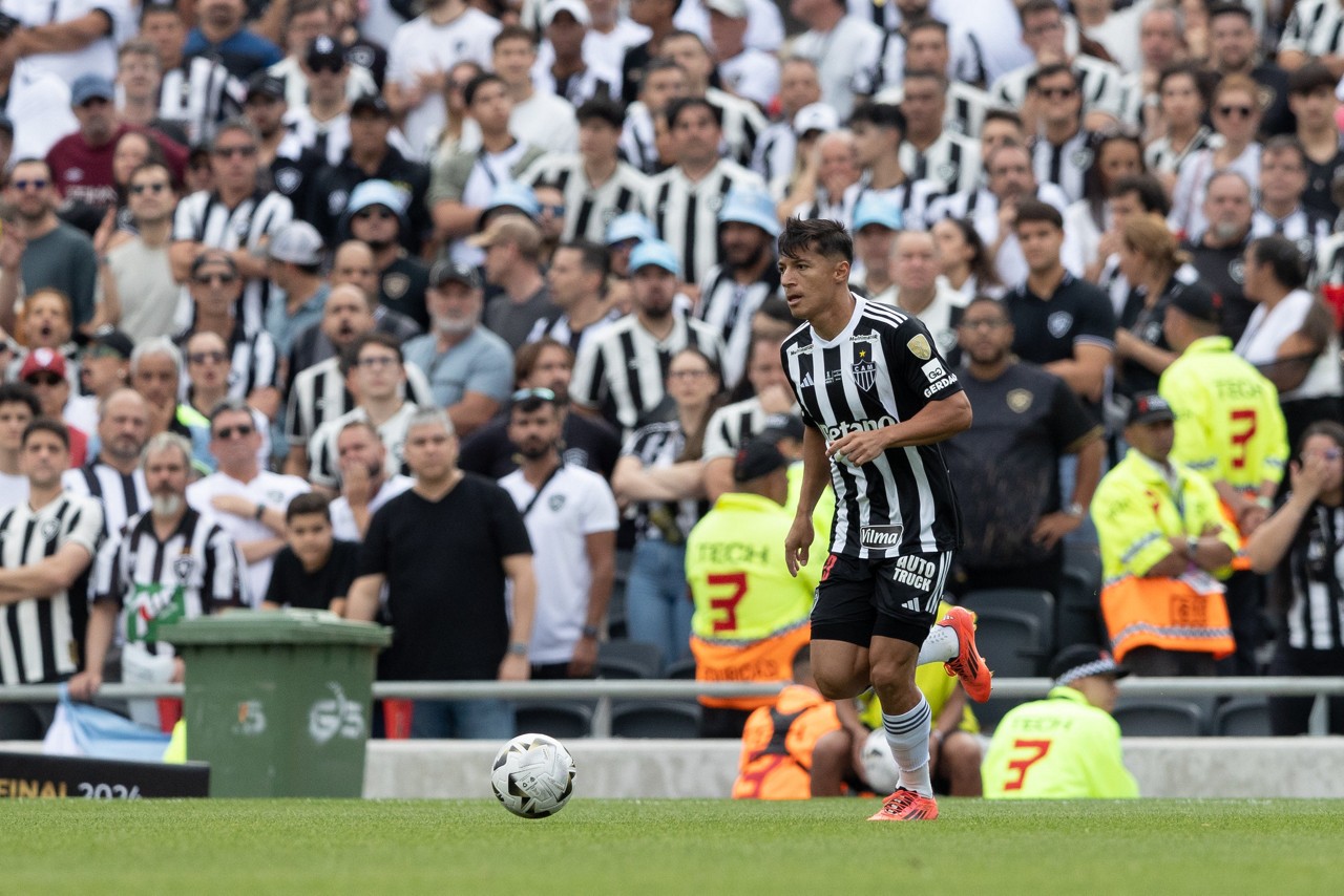 Alan Franco foi titular do Atlético durante a temporada de 2024 e tem proposta para jogar no futebol mexicano