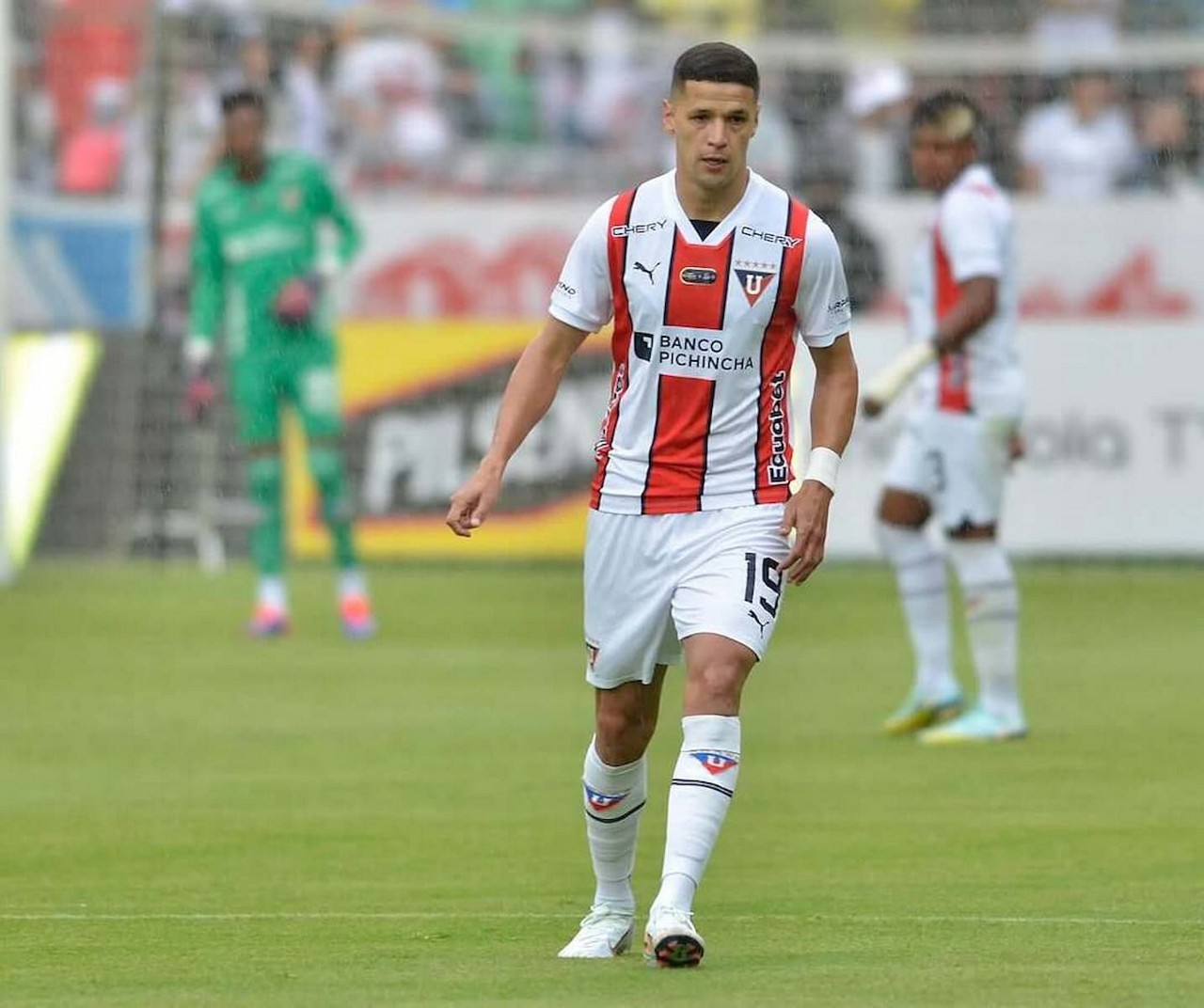 Alex Arce foi eleito o melhor jogador de 2024 no Equador e foi sondado por vários clubes