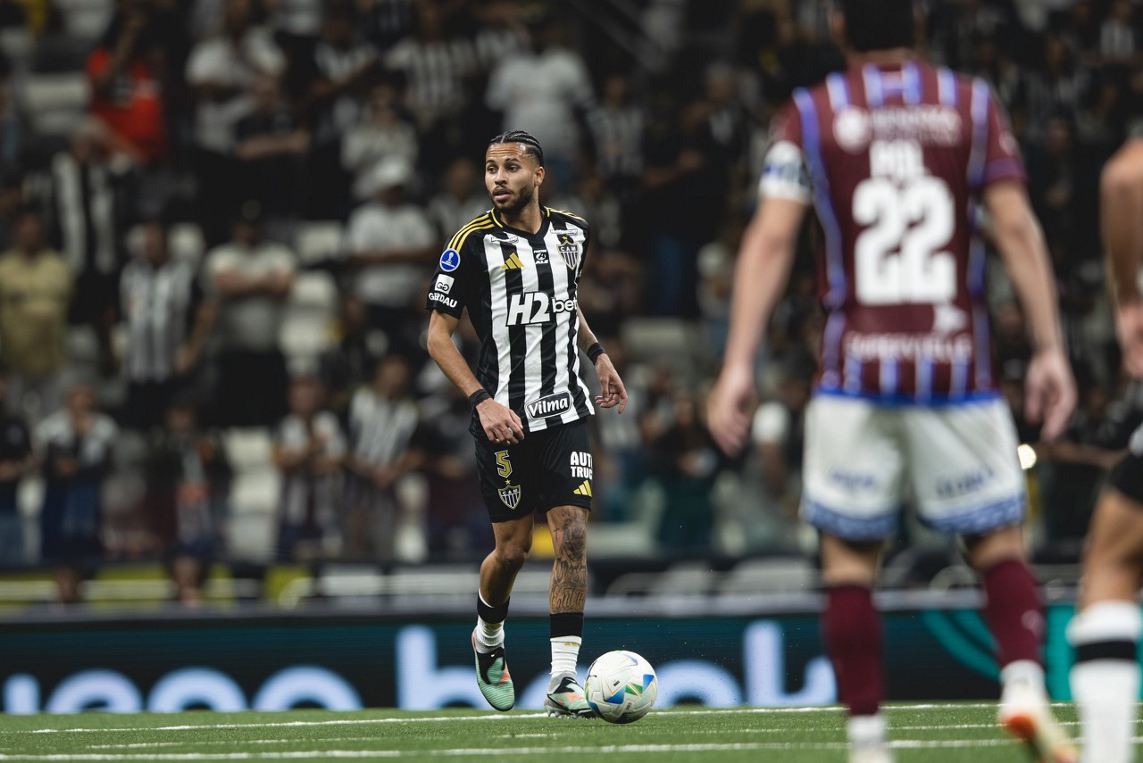 Alexsander em ação pelo Galo