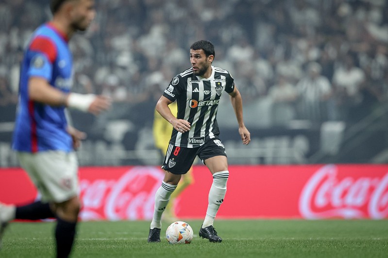 Apesar da convocação, Alonso não desfalcará o Atlético