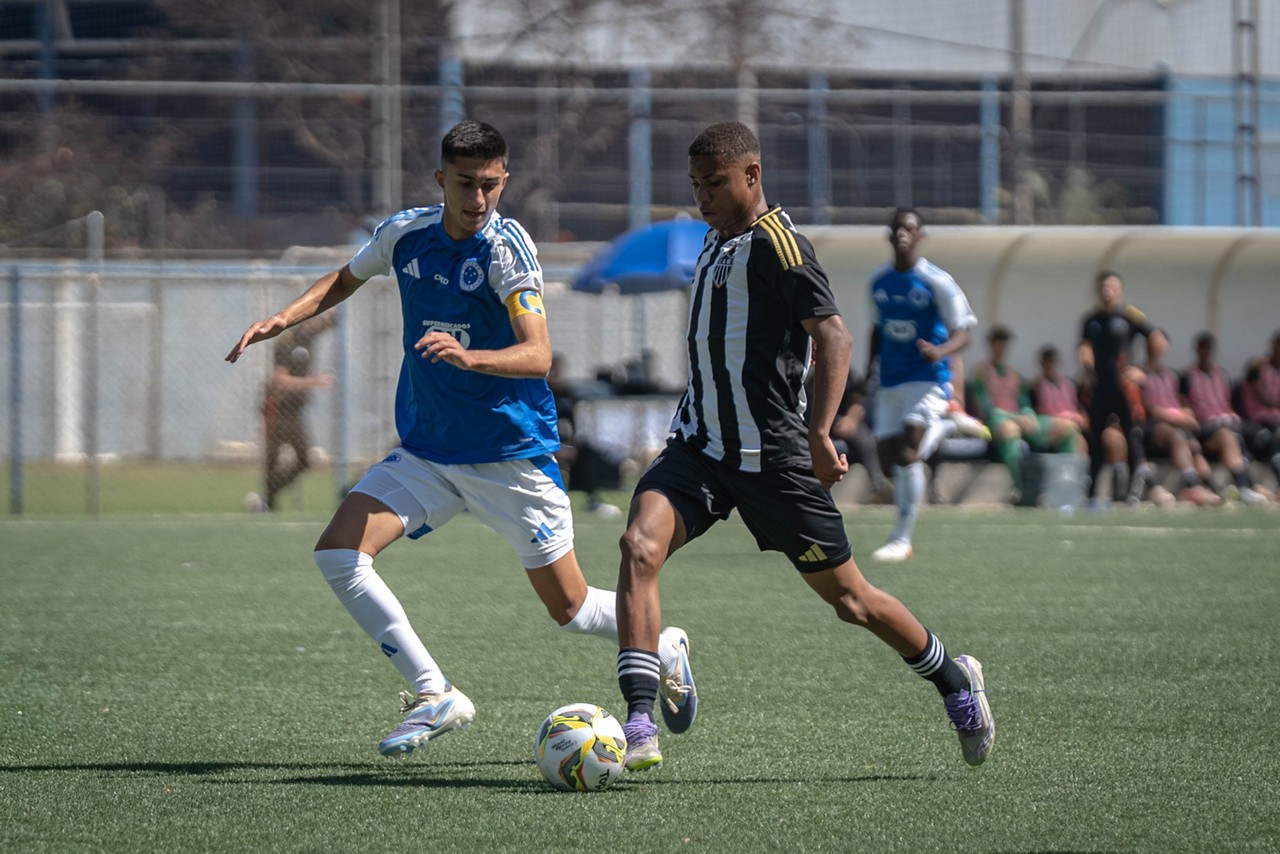 Apesar da mesma pontuação, equipes vivem situações opostas no campeonato