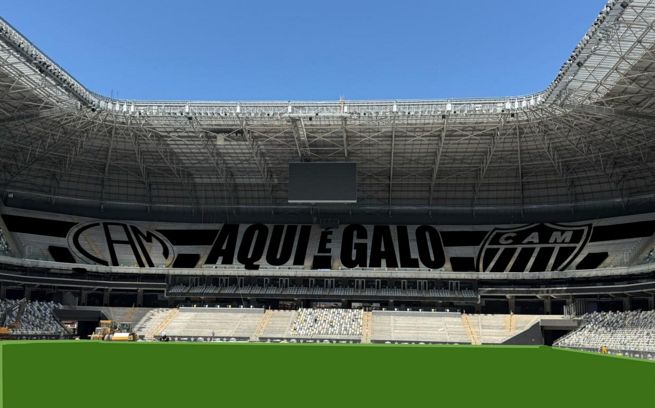 Organizadas testaram neste domingo (30) o novo setor sem cadeiras da Arena MRV