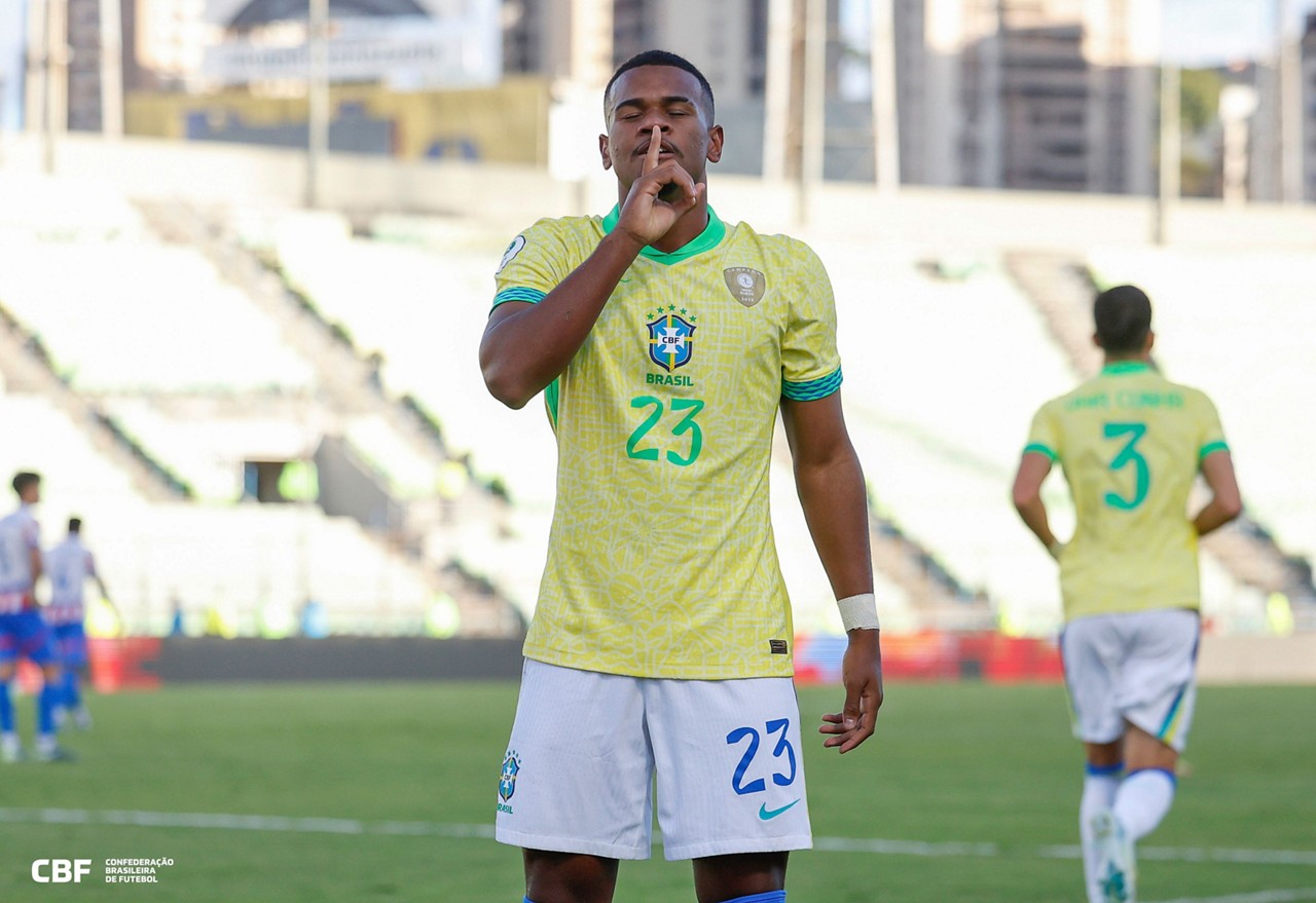 O atacante Alisson, do Atlético, marcou o terceiro gol na vitória da seleção brasileira sub-20 sobre o Paraguai
