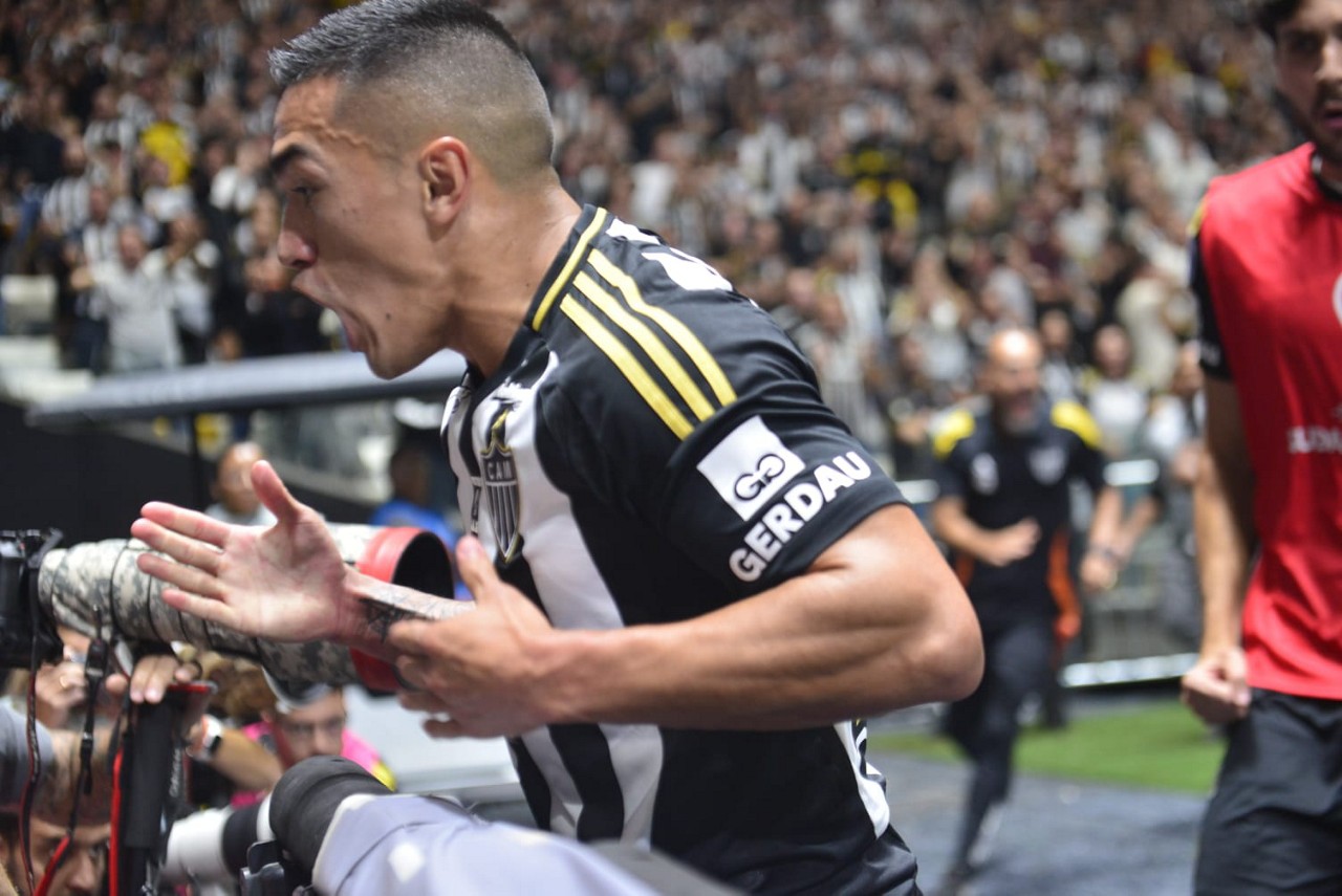 Cuello empatou  o jogo na Arena MRV