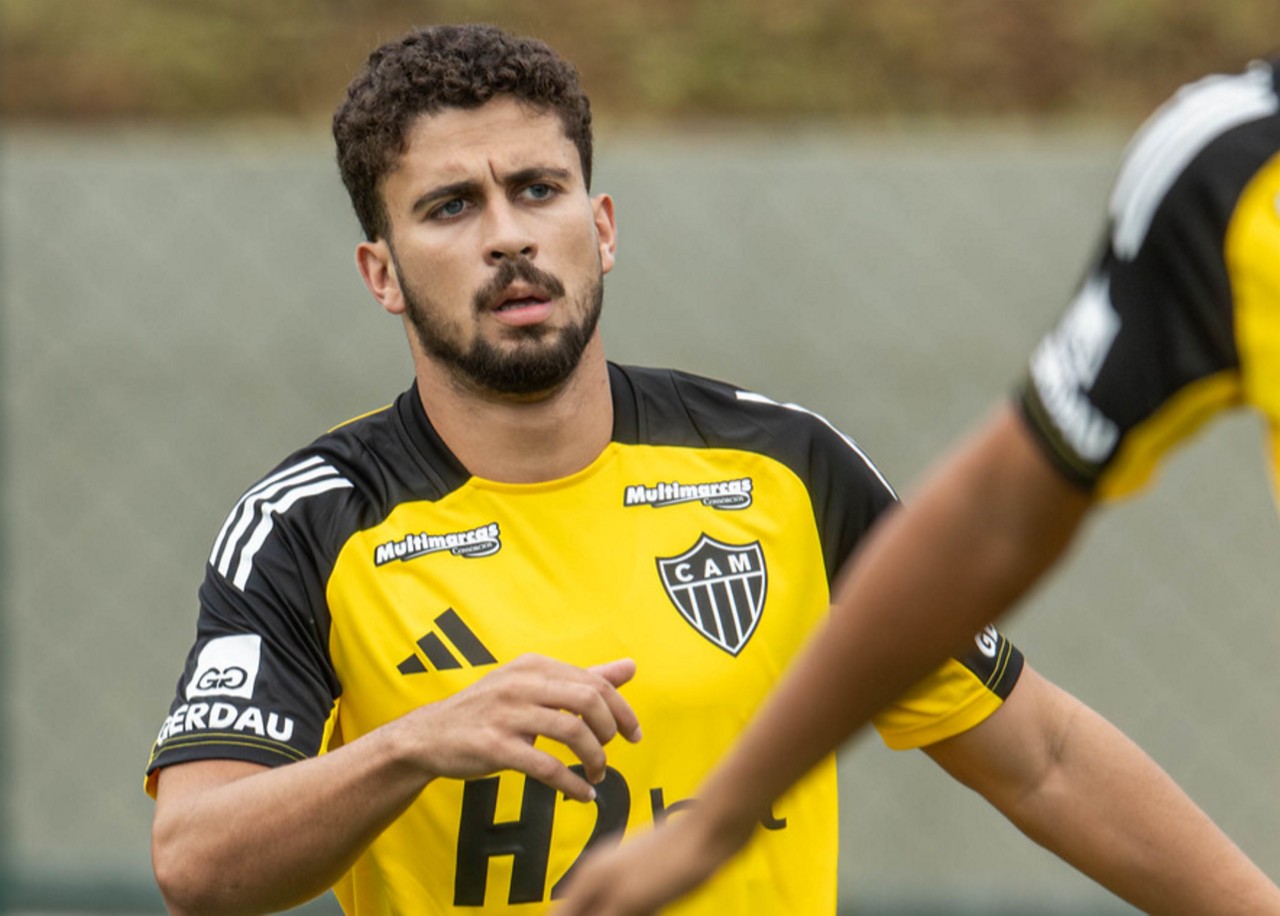 Atacante Luiz Felipe pode receber nova chance com Cuca neste início de temporada 2025