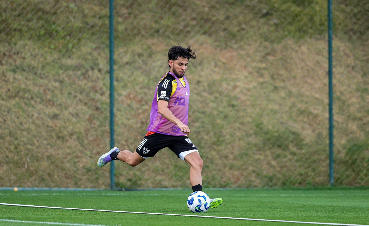 Atacante Biel durante treinamento na Cidade do Galo. 