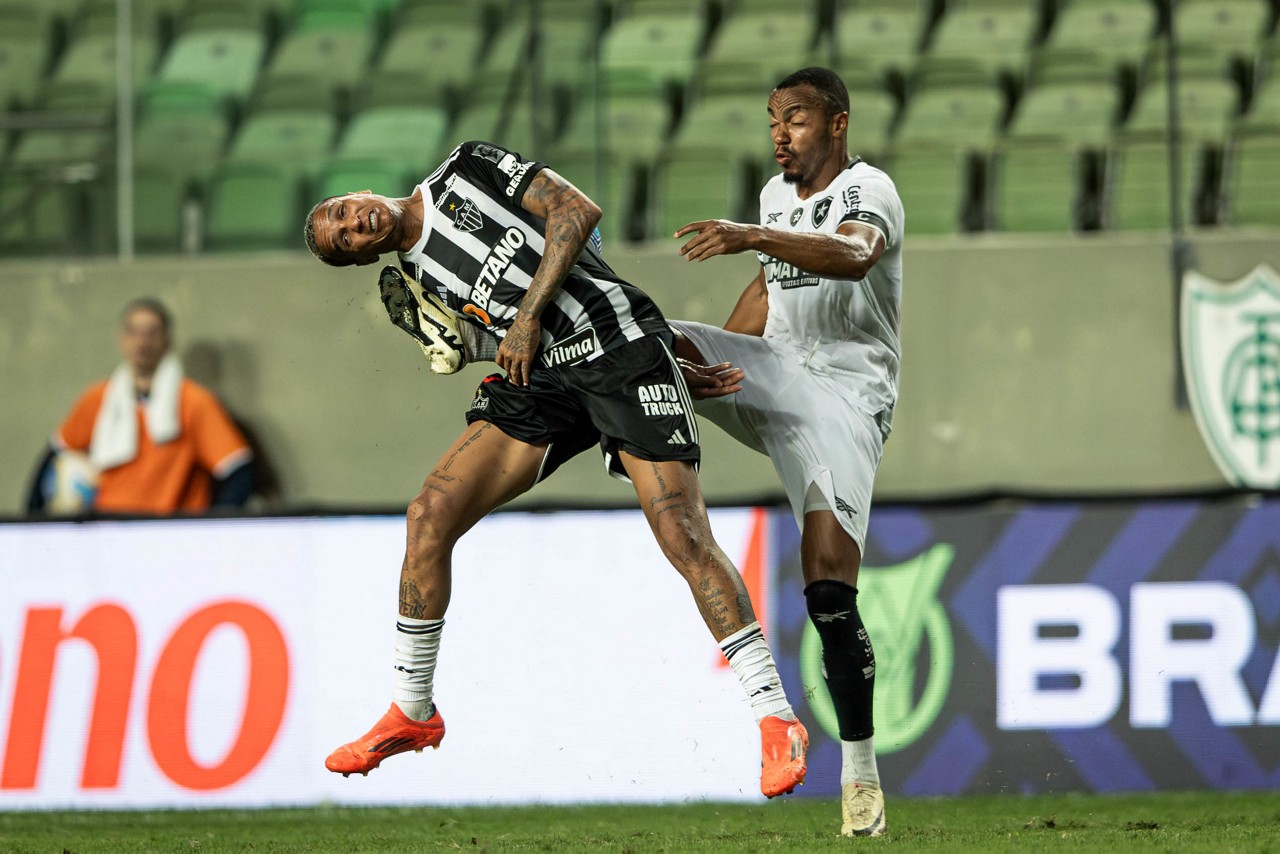 Deyverson irritou jogadores do Botafogo em jogo no Independência