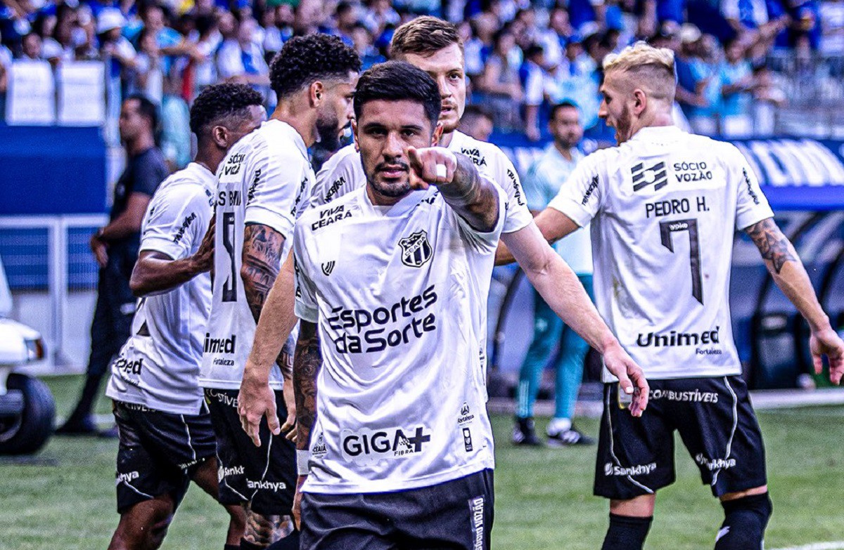 Ceará venceu o Cruzeiro, rival do Atlético, no Mineirão