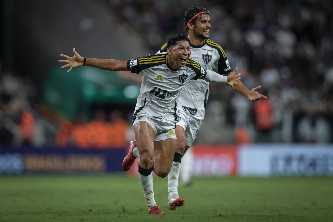 Rony foi o autor do gol da vitória contra o Ceará