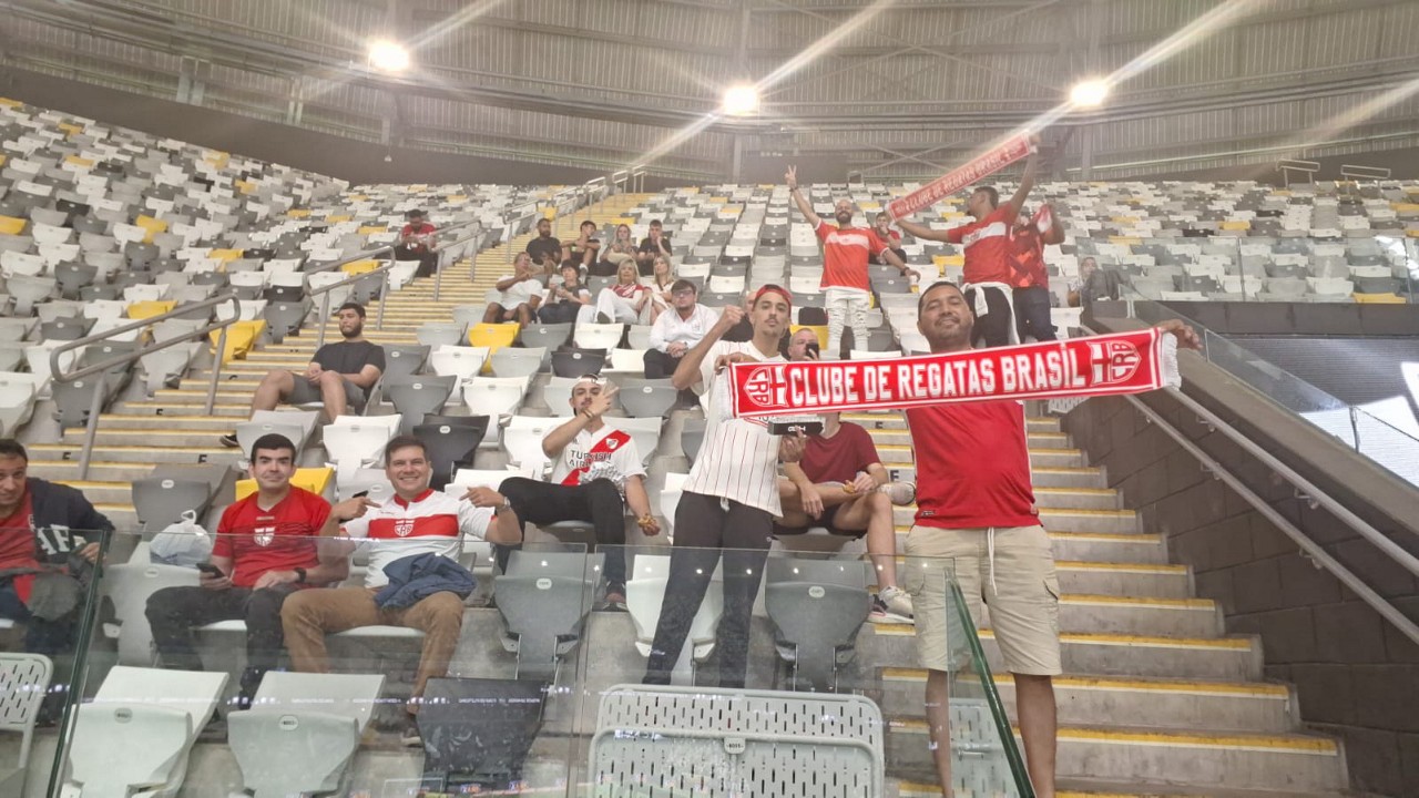 Torcedores do CRB na Arena MRV