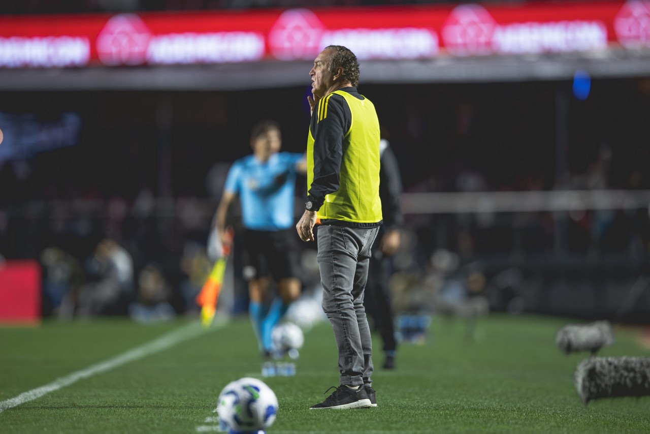 Cuca, técnico do Atlético