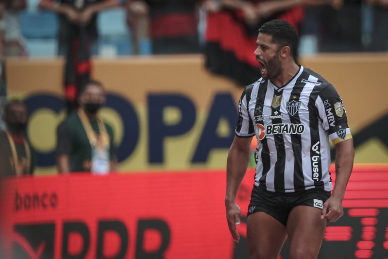 Hulk comemora gol contra o Flamengo na final da Supercopa do Brasil no Mané Garrincha 