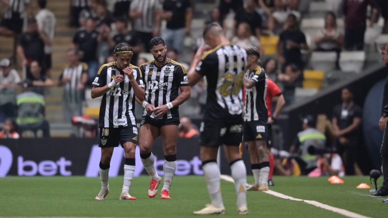 Jogadores do Atlético na Arena MRV