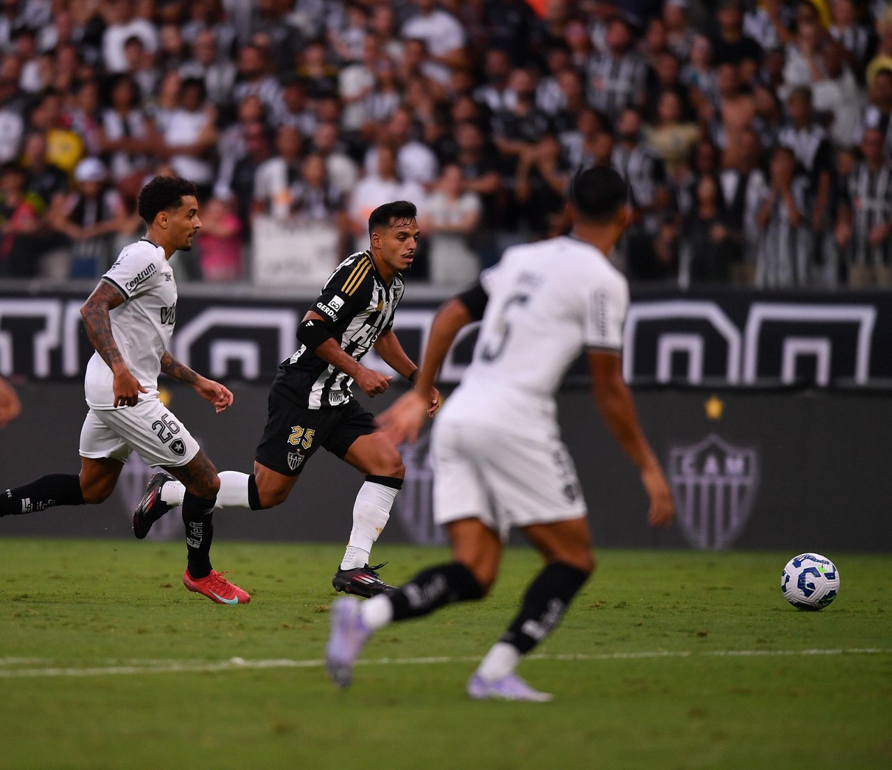 Gabriel Menino entrou no início do segundo tempo e teve bom desempenho