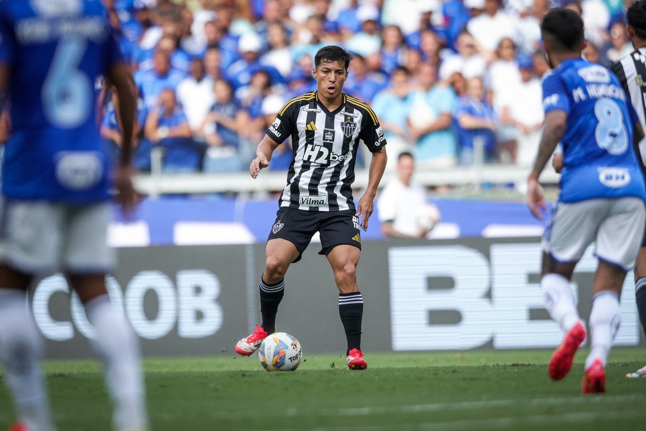 O volante Alan Franco teve atuação de destaque no clássico contra o Cruzeiro, no Mineirão