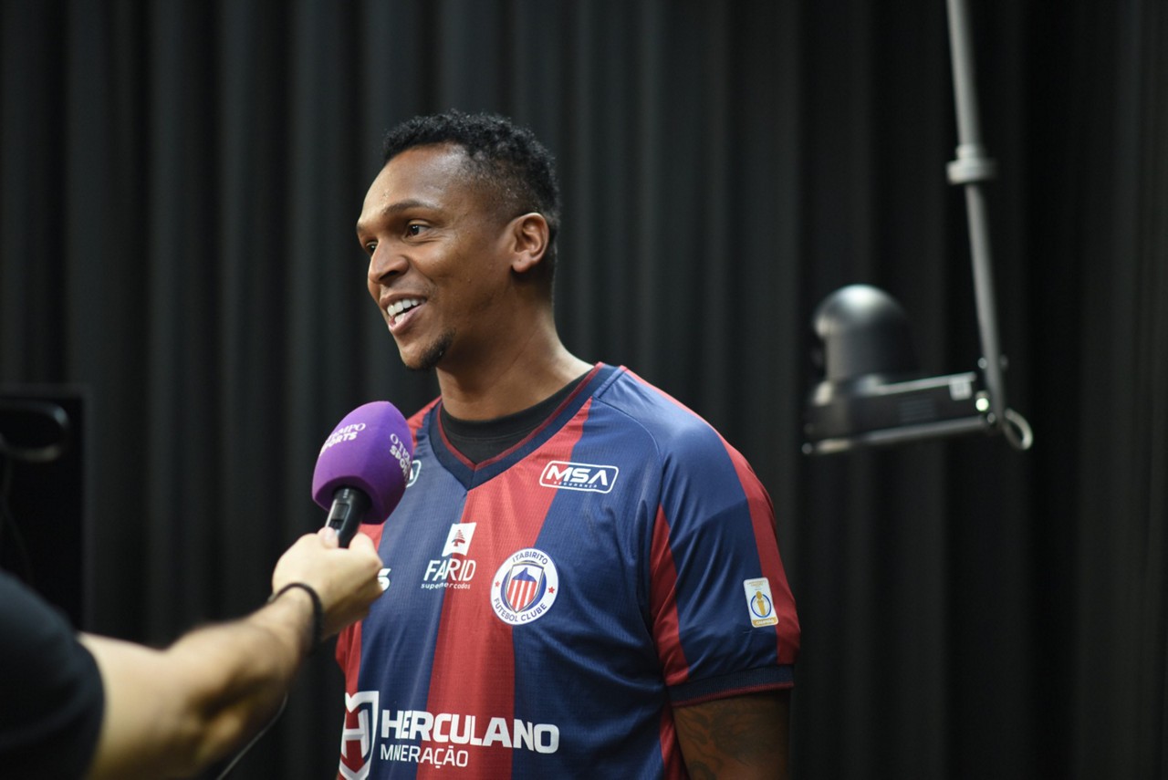Jô foi cobrado por Alexandre Kalil antes de sua contratação