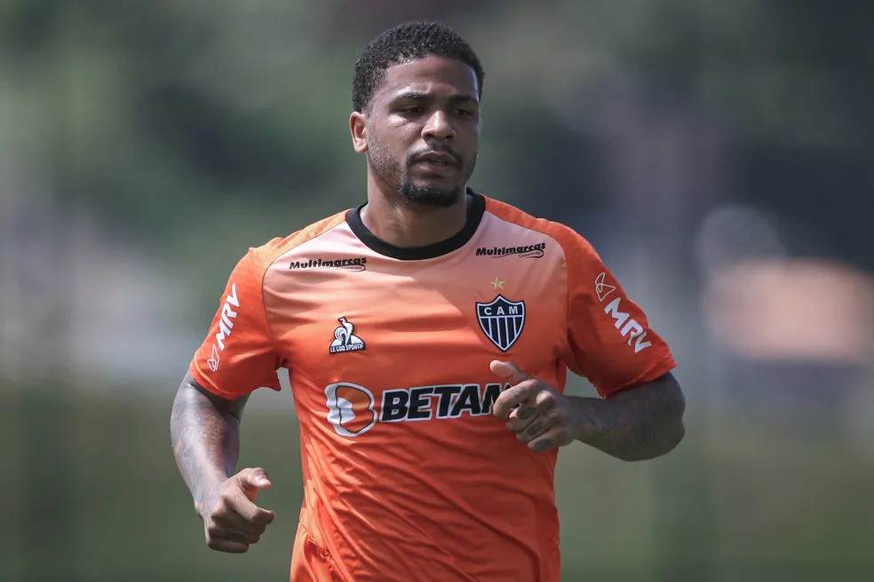 Zagueiro foi vendido pelo Atlético em 2023