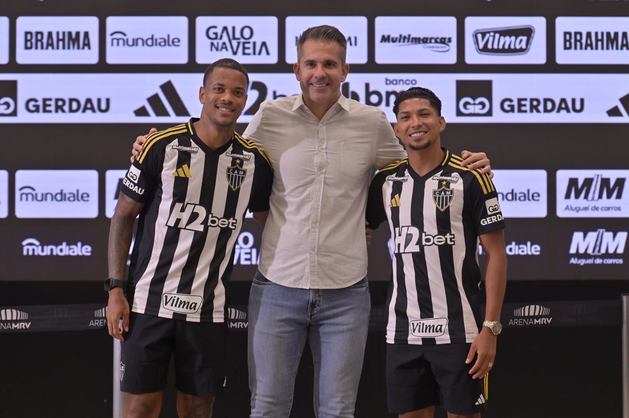 Dupla foi apresentada pelo diretor de futebol do Atlético, Victor Bagy
