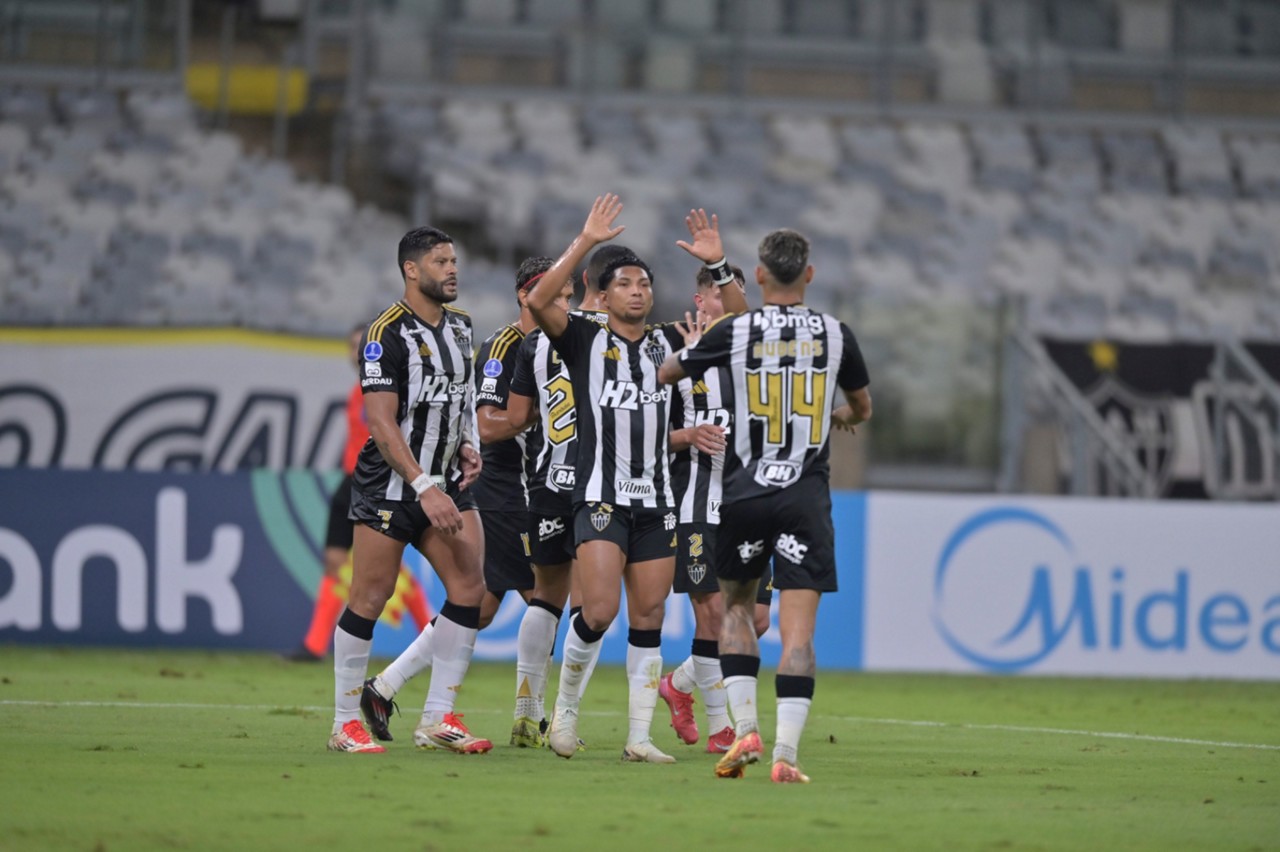 Atlético goleou o Iquique no Mineirão por 4 a 0