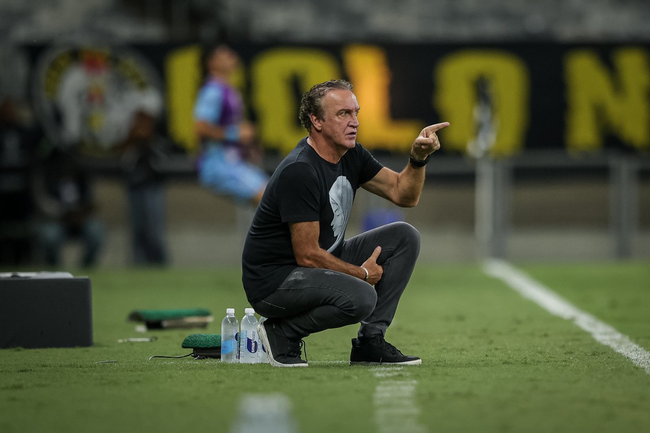 Técnico do Atlético criticou punições feitas pela Conmebol