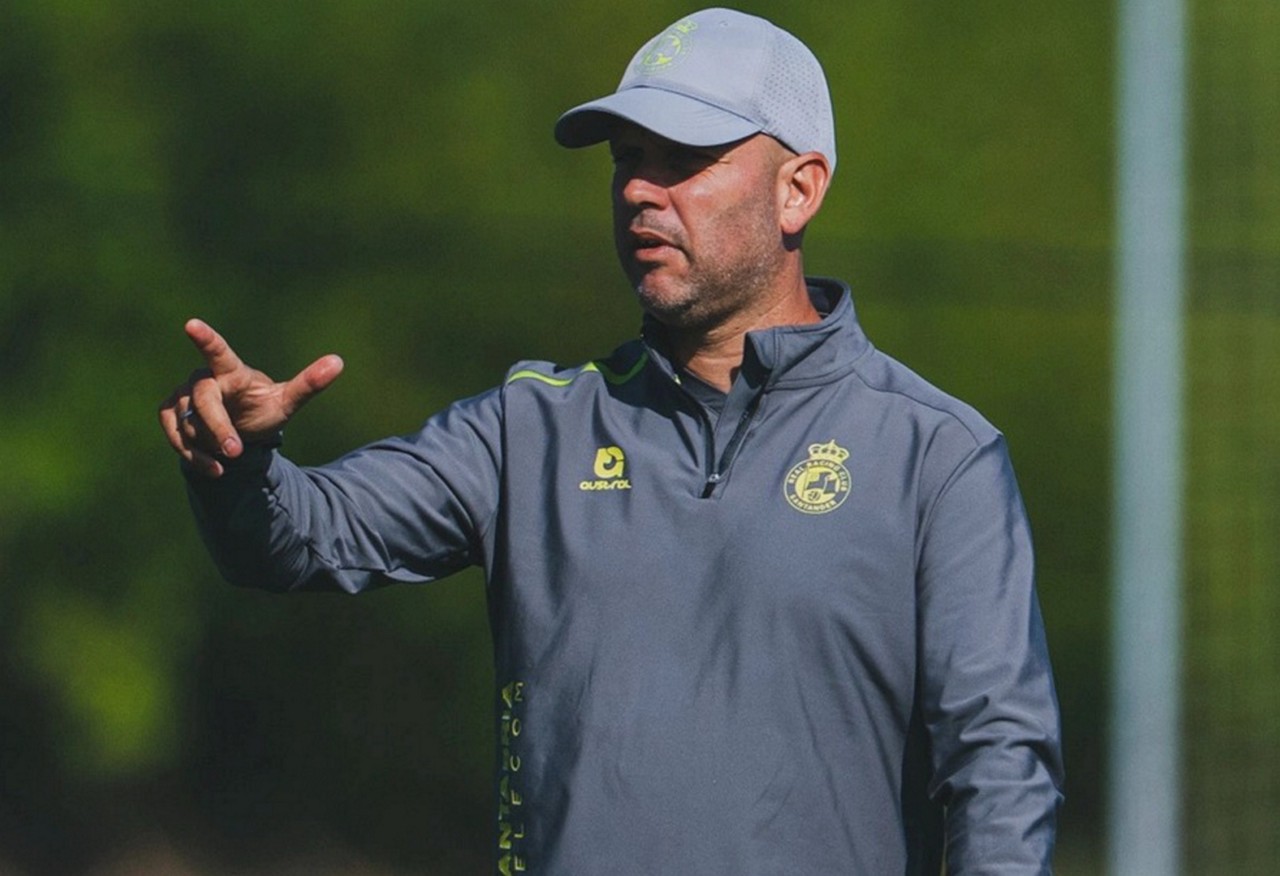Atlético negou qualquer tipo de contato pelo treinador