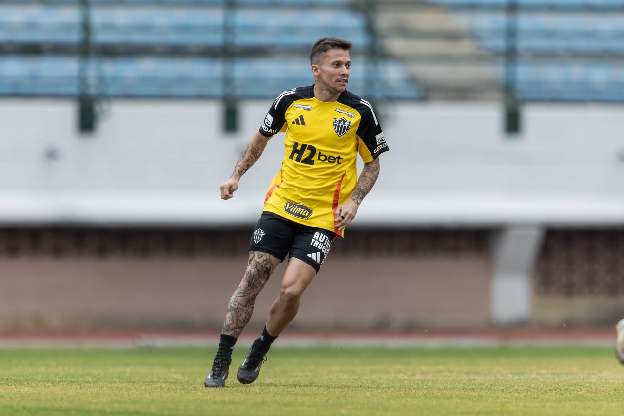 O meia-atacante Bernard deverá receber uma oportunidade entre os titulares