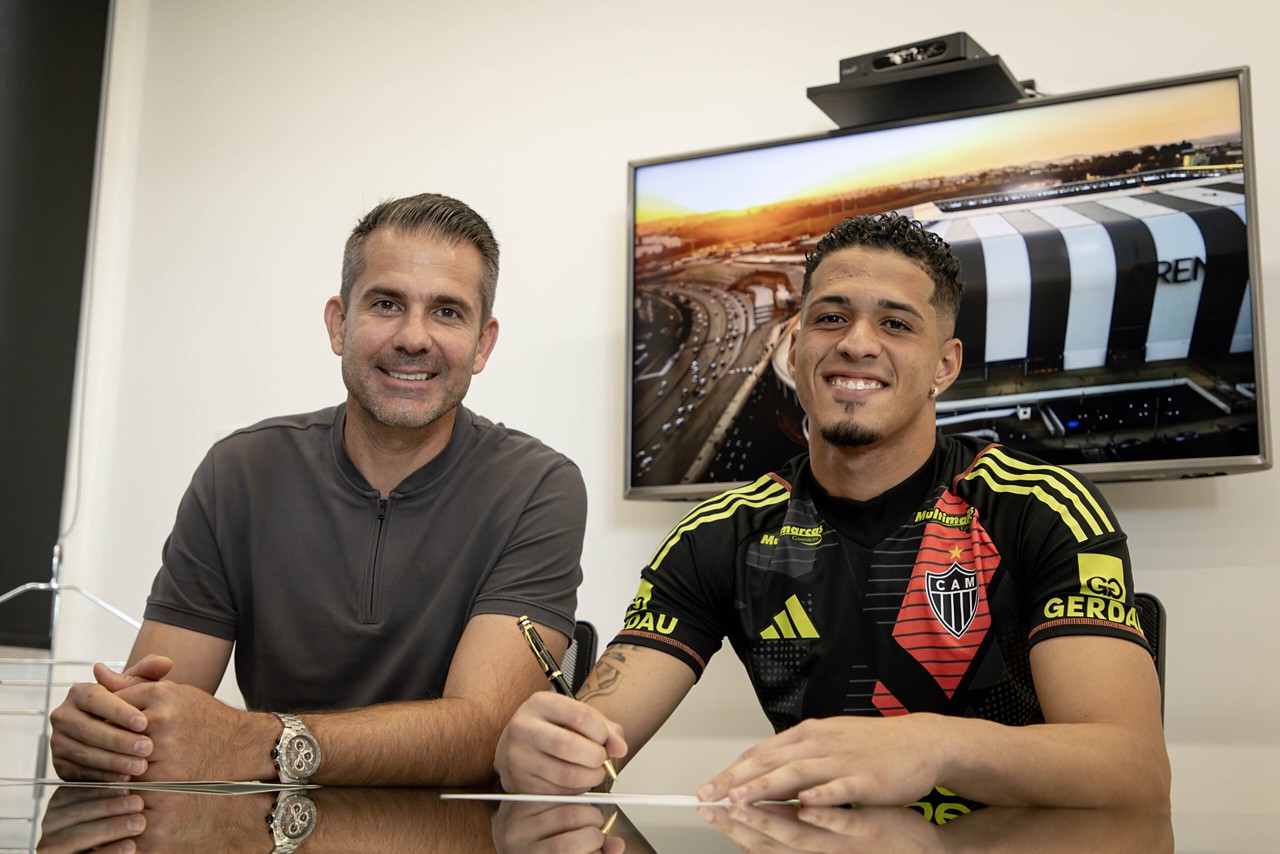 O goleiro Robert assinou um novo contrato com o Atlético válido até 2029