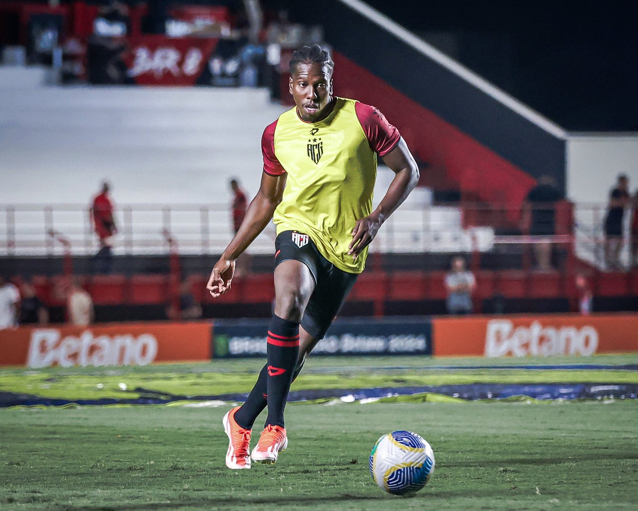 Venezuelano Jan Hurtado foi o autor do gol que deu a vitória ao Dragão