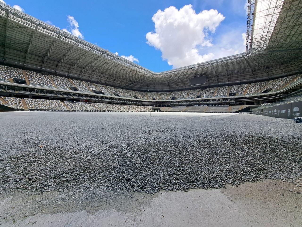 A Arena MRV passará a ter gramado sintético a partir de 2025