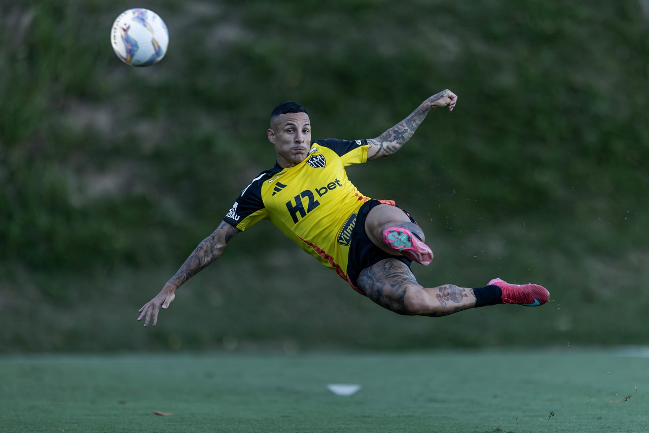 Guilherme Arana é titular absoluto da lateral esquerda atleticana desde sua chegada ao clube, em 2020