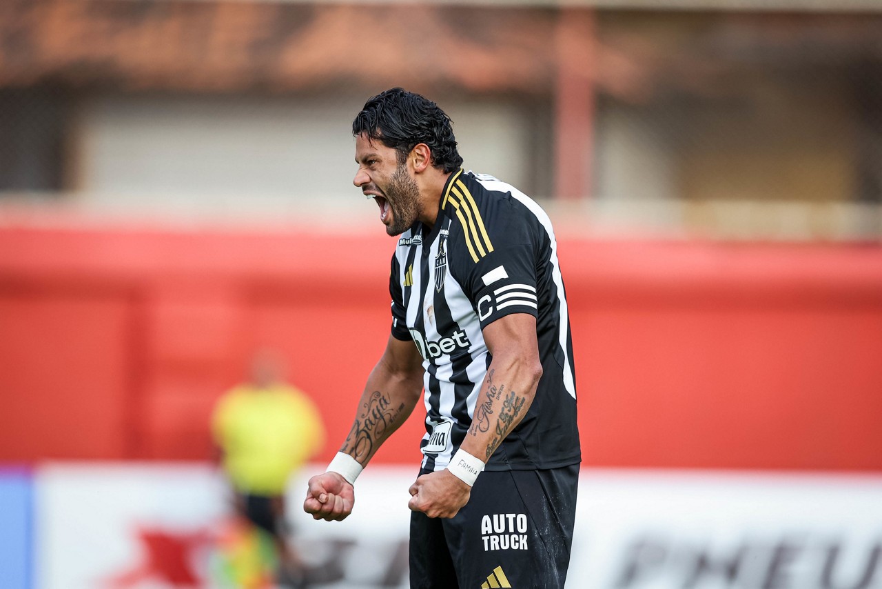 Hulk comemorando o primeiro gol na temporada 2025