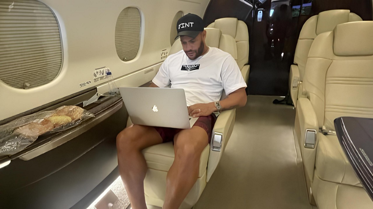 Sempre conectado, Hulk é o atleta do Galo com mais seguidores nas redes sociais