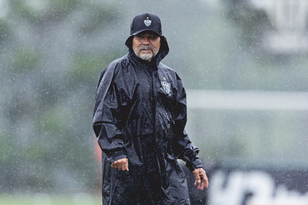 Sampaoli quer mais nomes para trabalhar no Galo