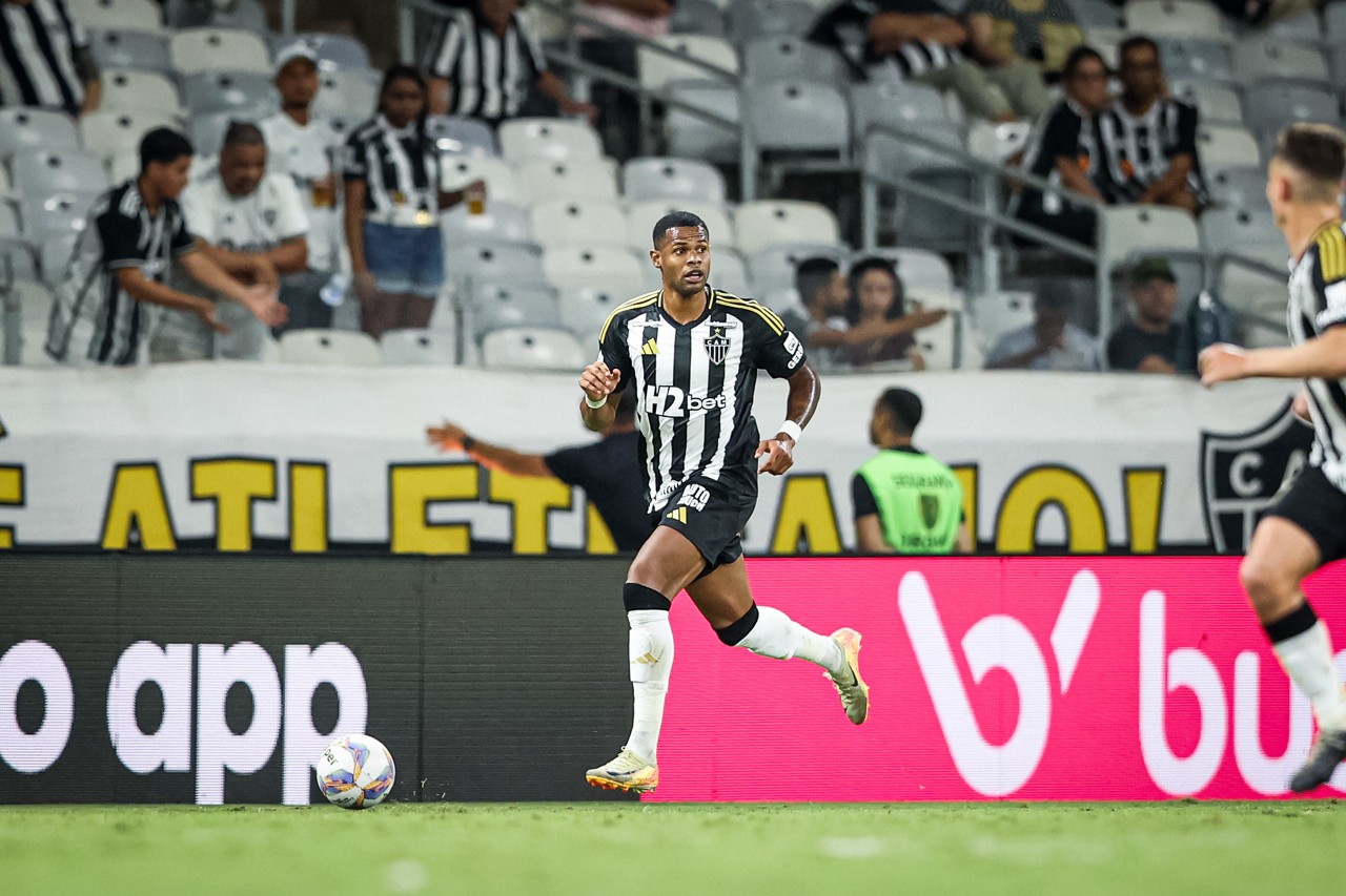 Júnior Santos segue fora do Atlético