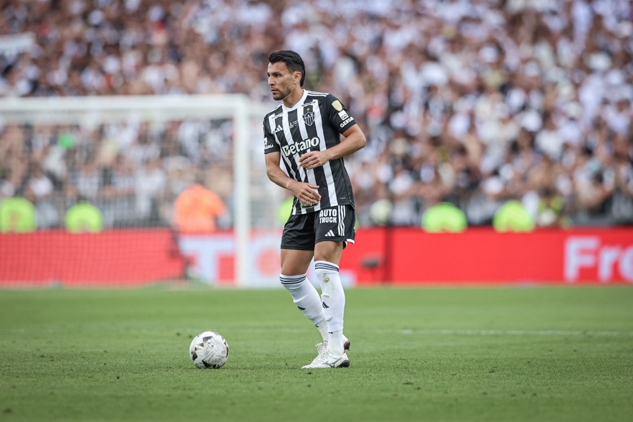 Zagueiro Junior Alonso lamentou as derrotas do Galo nas finais com Flamengo e Botafogo